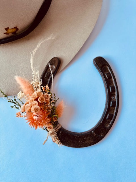 Floral Bundle - Horseshoes