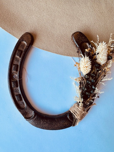 Floral Bundle - Horseshoes